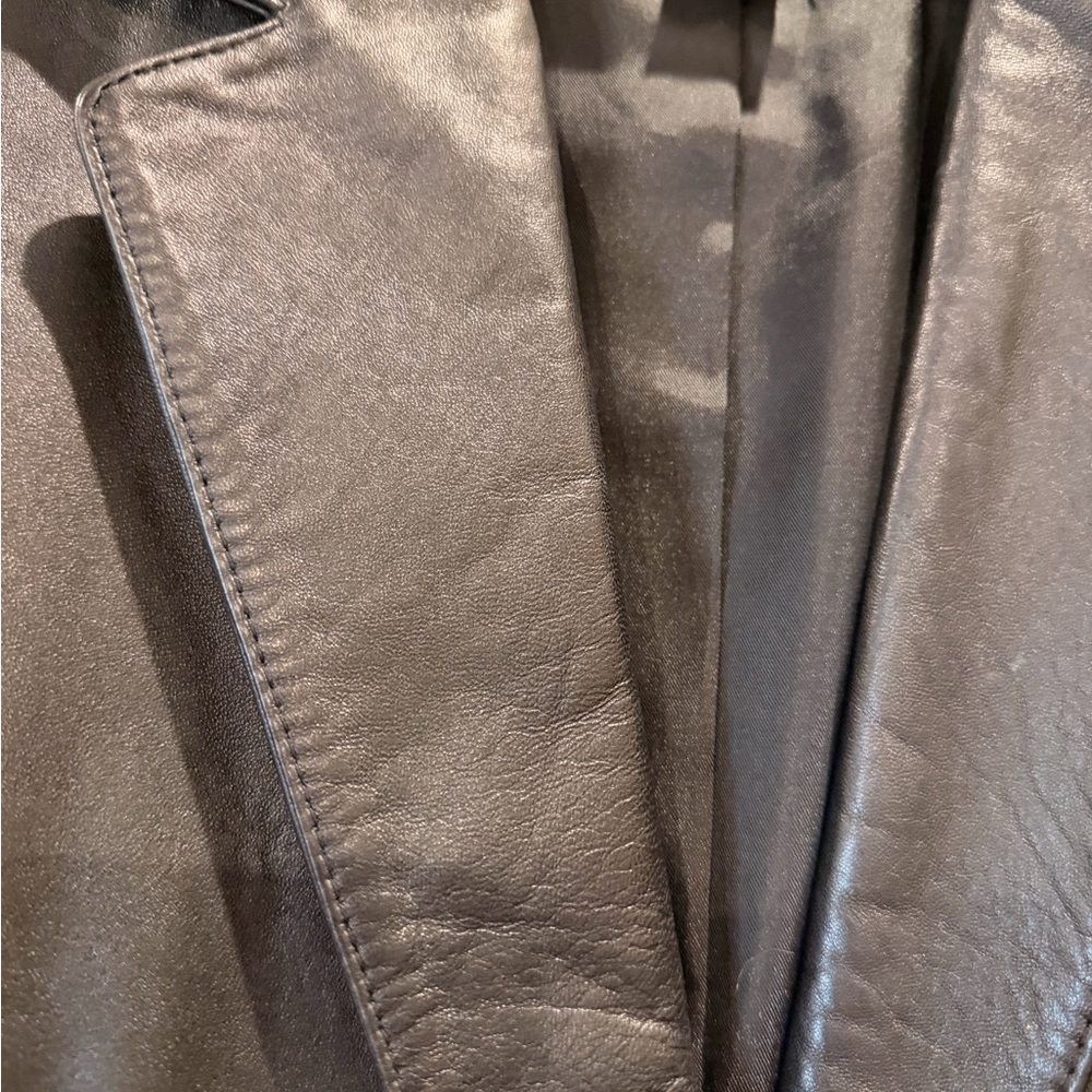 Preston & York Black Leather Women's Jacket
Vintage blazer - Picture 8 of 16